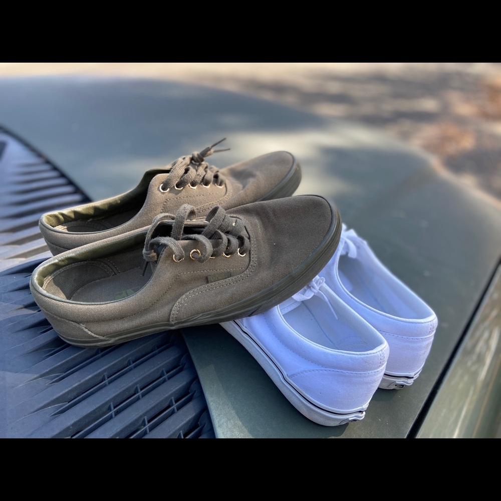 Vans - Picture 4 of 4
